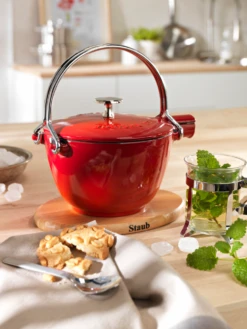 Staub Teekanne Und Wasserkessel Aus Gusseisen In Graphitgrau -Shimano Shop 10830 rgb 300dpi neu 1 l